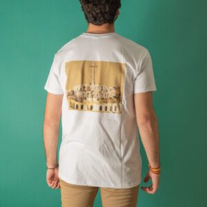 Camiseta Reject Modernity, embrace tradition